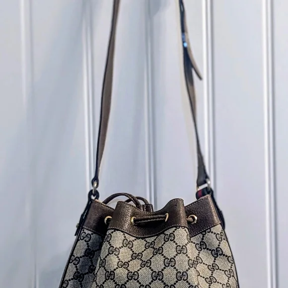 Gucci Brown Shoulder Bag with Monogram Canvas - Picture 9 of 16